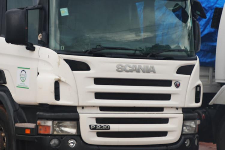 MINYALI Cotton Cooperative and SHIMPA exhibit trucks procured through the Project’s matching grant